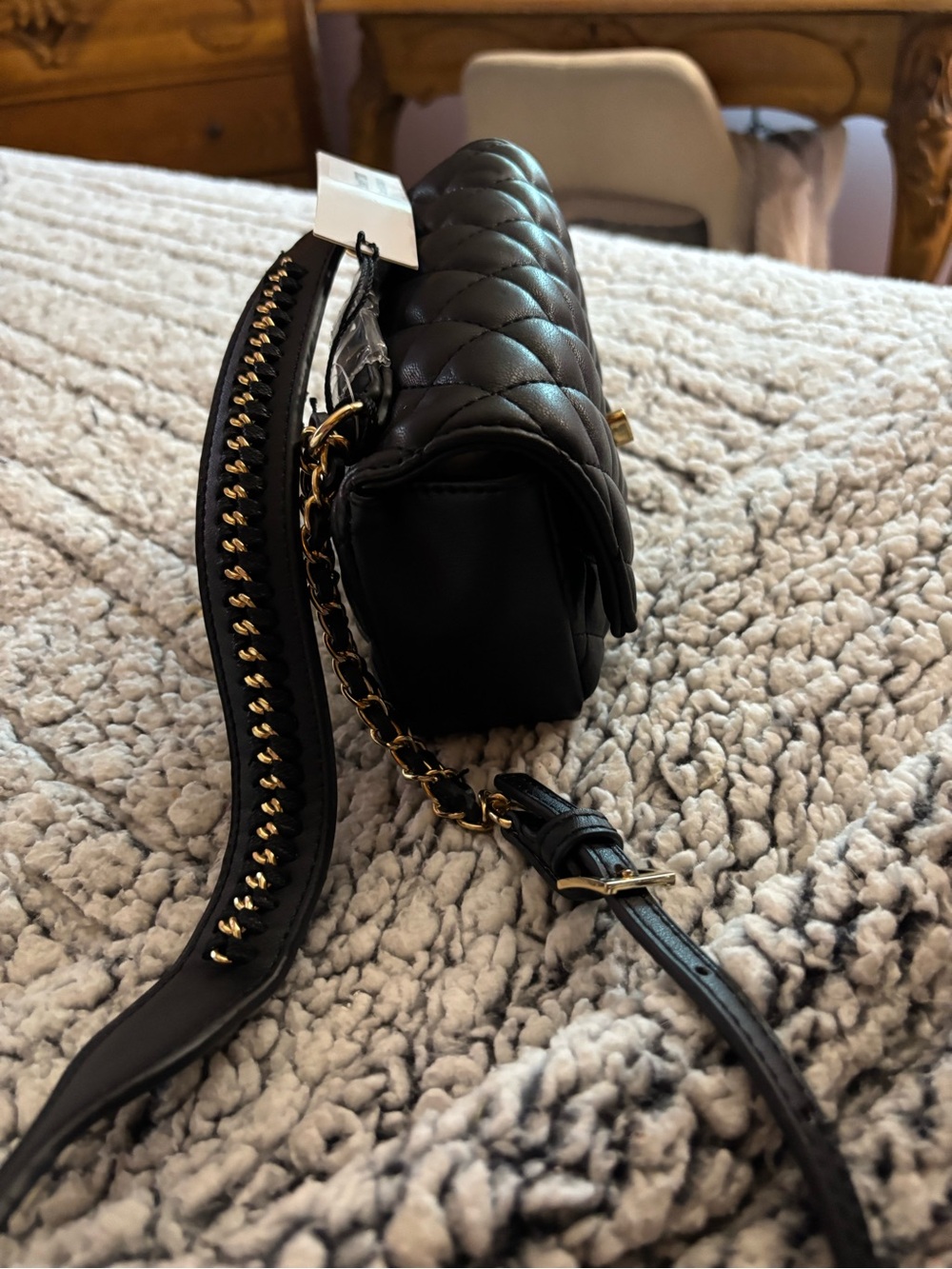 Like Dreams Black Quilted Flap Crossbody Bag Gold Chain Mini Purse - Picture 6 of 10